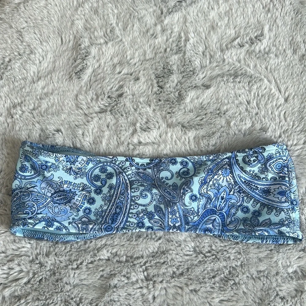 Frankies Bikinis Jeanette Strapless Bikini Top in Blue Paisley S